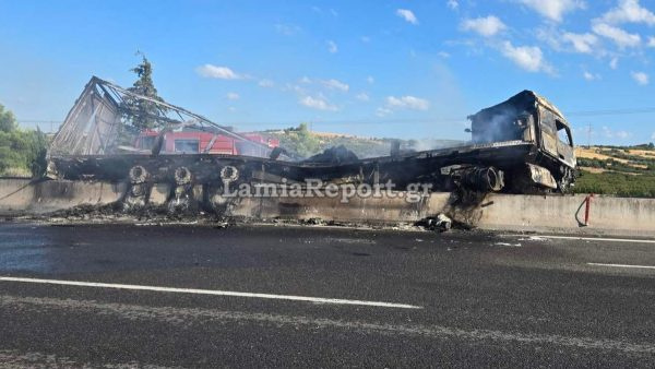 Φθιώτιδα: Φοβερό τροχαίο με φορτηγά και με έναν νεκρό στην εθνική οδό