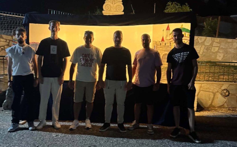 Διασκέδαση με το θέατρο σκιών του Δημήτρη Μπάκου στον Γάβρο