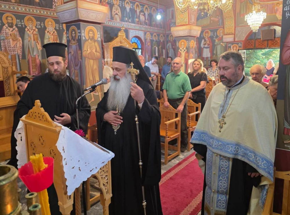 Ο Μητροπολίτης Σταγών και Μετεώρων κ. Θεόκλητος στην Αγία Παρασκευή Κορομηλιάς