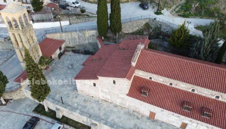 Πανηγυρίζει ο Ιερός Βυζαντινός Ναός Κοιμήσεως της Θεοτόκου Καλαμπάκας