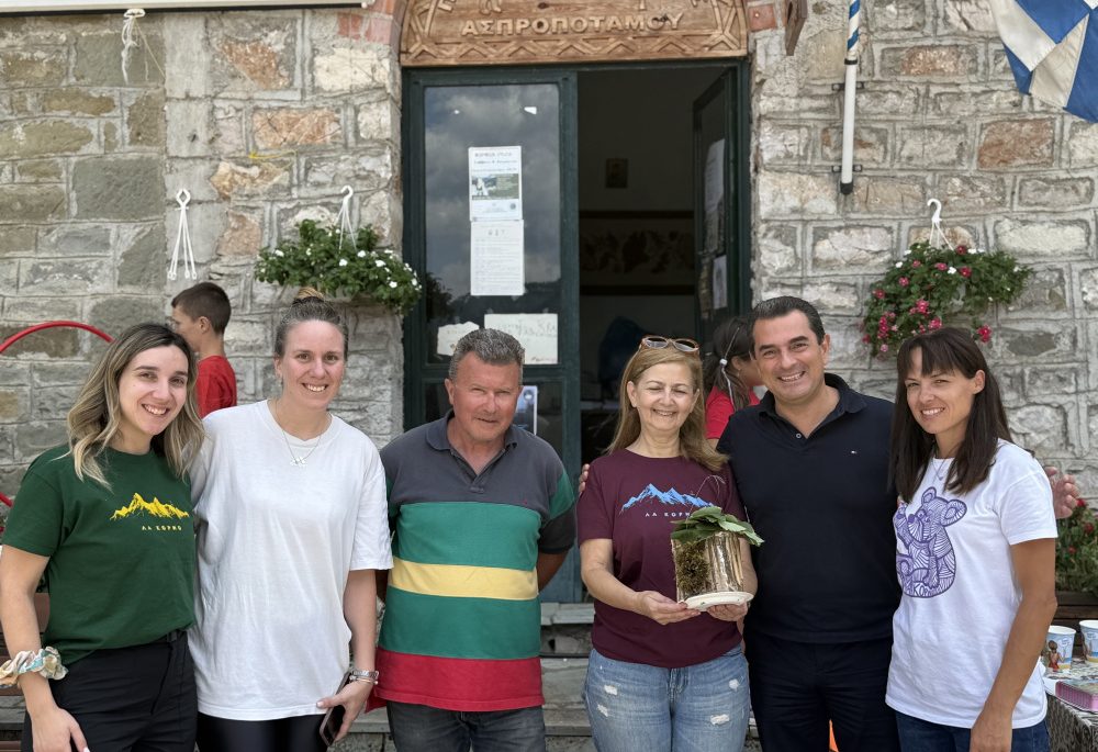 Συνεχίζονται οι επαφές του Κώστα Σκρέκα με τους κατοίκους των χωριών της Πίνδου