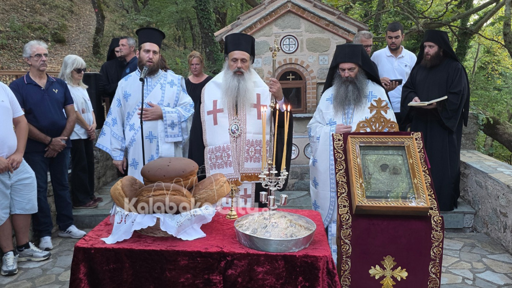 Πανηγυρικός Εσπερινός στην Παναγία Καναλιώτισσα παρουσία του Μητροπολίτη Θεοκλήτου