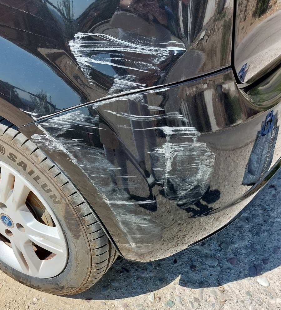 Καλαμπάκα: Ζημιά σε σταθμευμένο αυτοκίνητο – Αναζητείται ο οδηγός
